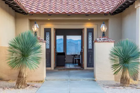Entry Way - 61979 Campanula St, Joshua Tree, CA 92252 photo 1 of 1
