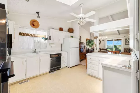 35015 Serenade, Thousand Palms, CA 92276 photo 18
