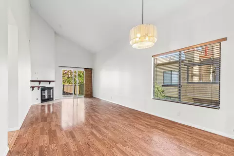 Living - 3043 N Brea Blvd, Fullerton, CA 92835 photo 1 of 4