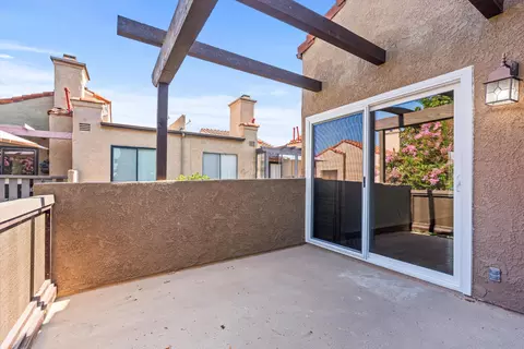 Exterior - 3043 N Brea Blvd, Fullerton, CA 92835 photo 3 of 4