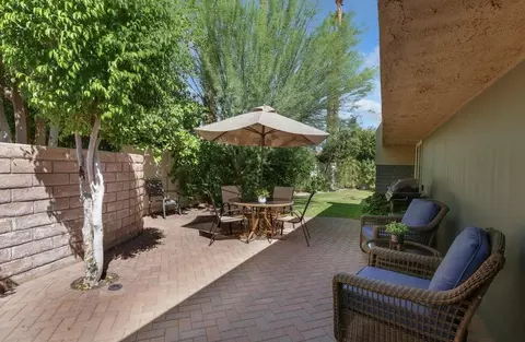 1210 Sunflower Ln, Palm Springs, CA 92262