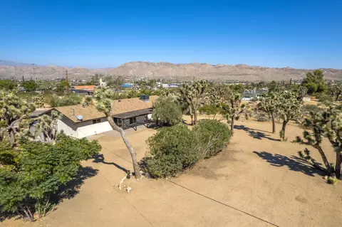 7801 Aster Ave, Yucca Valley, CA 92284 photo 9
