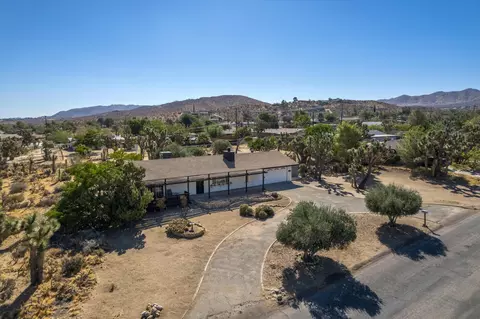 7801 Aster Ave, Yucca Valley, CA 92284 photo 6