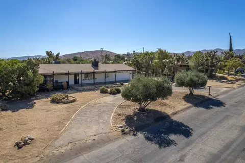 7801 Aster Ave, Yucca Valley, CA 92284 photo 5
