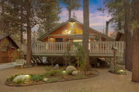 812 E Country Club Blvd, Big Bear City, CA 92314