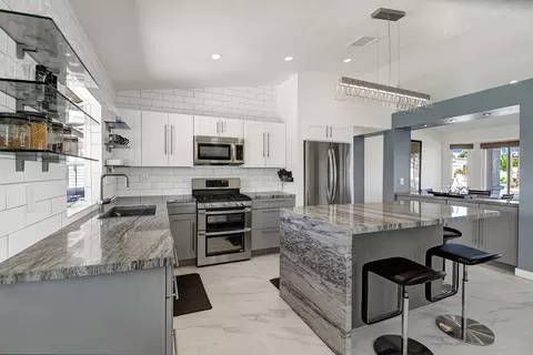 2405 E Bellamy Rd, Palm Springs, CA 92262