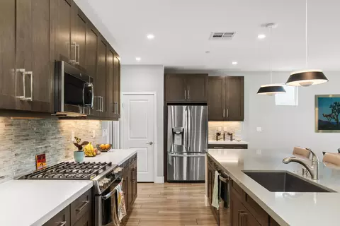 Kitchen - 50825 Harps Canyon Dr, Indio, CA 92201 photo 4 of 6