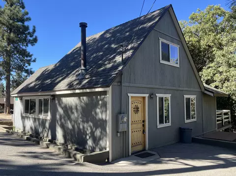 24849 Logan Creek Rd, Idyllwild, CA 92549