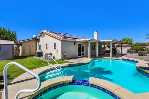 30610 Pinnacle Dr, Cathedral City, CA 92234