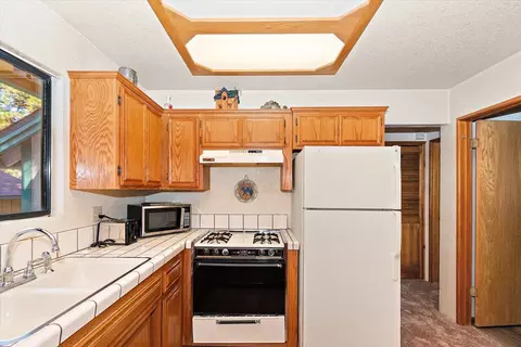 155 Cedar Ln, Sugarloaf, CA 92386 photo 26