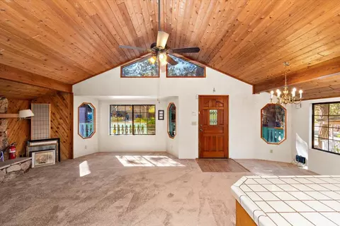 155 Cedar Ln, Sugarloaf, CA 92386 photo 11