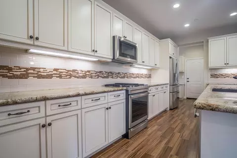 Kitchen - 51235 Longmeadow St, Indio, CA 92201 photo 3 of 3