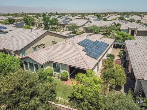 View/Area - 51235 Longmeadow St, Indio, CA 92201 photo 4 of 13