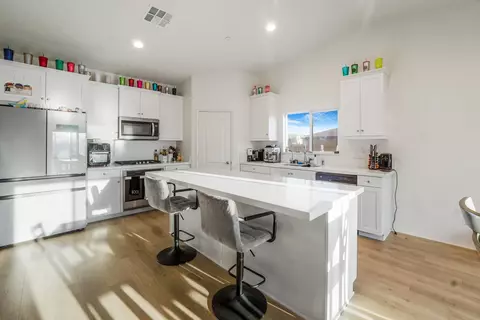 Kitchen - 44537 Beringer Dr, Indio, CA 92203 photo 1 of 3