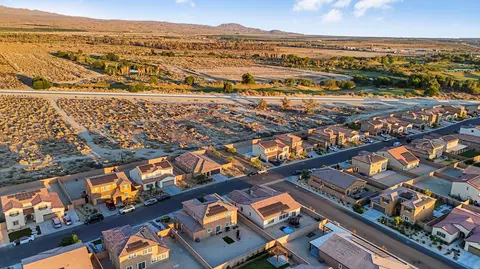 View/Area - 44537 Beringer Dr, Indio, CA 92203 photo 3 of 3