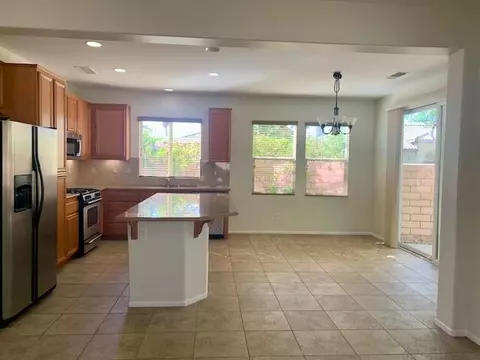 82722 Matthau Dr, Indio, CA 92201 photo 4
