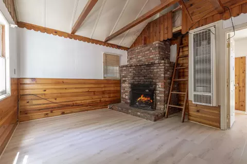 Living - 991 Cameron Dr, Big Bear Lake, CA 92315 photo 1 of 3