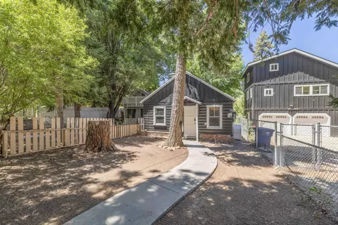 991 Cameron Dr, Big Bear Lake, CA 92315