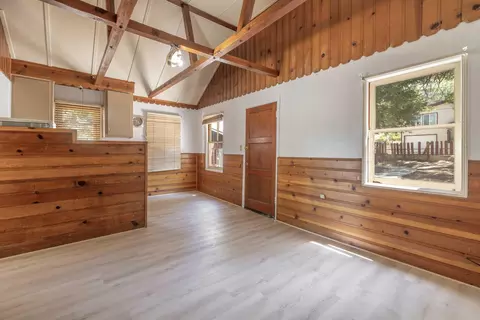 Living - 991 Cameron Dr, Big Bear Lake, CA 92315 photo 3 of 3