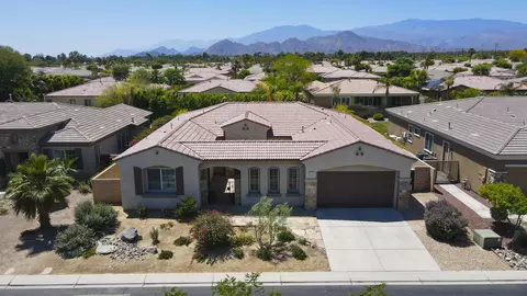 117 Brisa Dr, Palm Desert, CA 92211