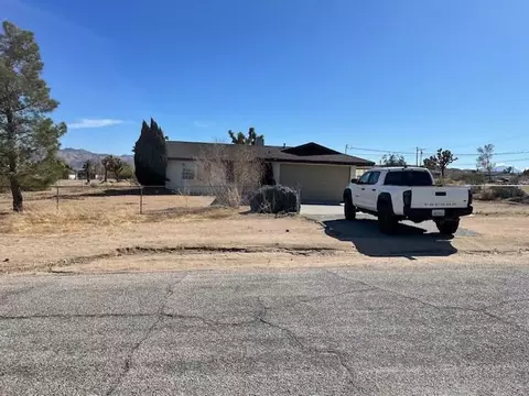 58573 Sunflower Dr, Yucca Valley, CA 92284