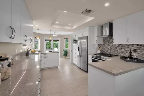 40823 Sonata Ct, Palm Desert, CA 92211