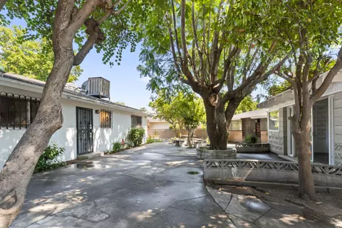 1545 W 17th St, San Bernardino, CA 92411