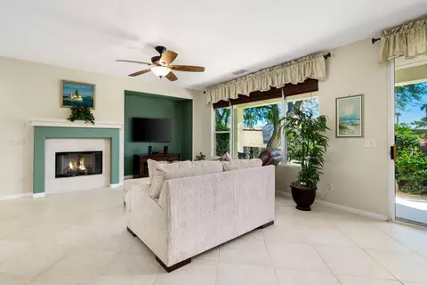 Living - 60246 Sweetshade Ln, La Quinta, CA 92253 photo 2 of 3