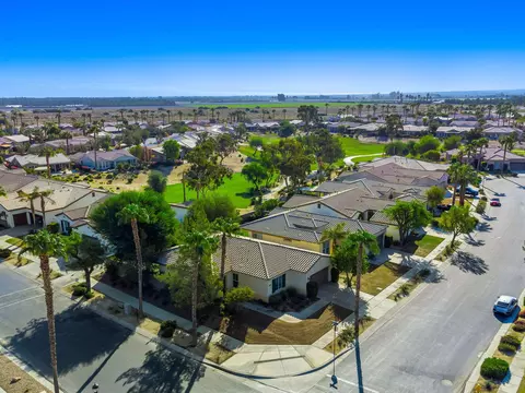 View/Area - 60246 Sweetshade Ln, La Quinta, CA 92253 photo 4 of 22