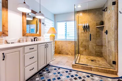 Bath - 84343 Onda Dr, Indio, CA 92203 photo 4 of 4