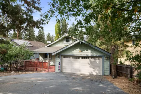 309 E Aeroplane Blvd, Big Bear City, CA 92314
