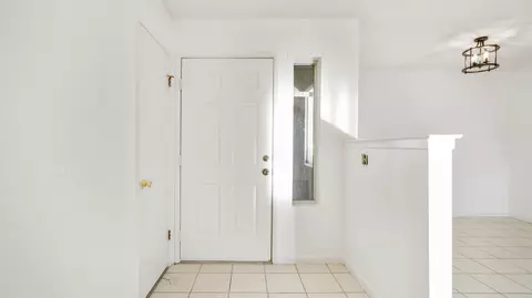 Entry Way - 5530 Chia Ave, Twentynine Palms, CA 92277 photo 2 of 3