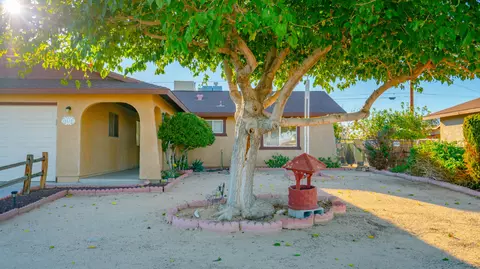 Exterior - 5530 Chia Ave, Twentynine Palms, CA 92277 photo 8 of 9