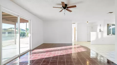 Living - 5530 Chia Ave, Twentynine Palms, CA 92277 photo 5 of 7