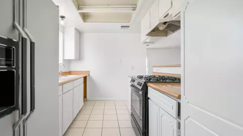 Kitchen - 5530 Chia Ave, Twentynine Palms, CA 92277 photo 5 of 5