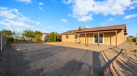 Exterior - 5530 Chia Ave, Twentynine Palms, CA 92277 photo 6 of 9