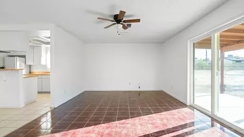 Living - 5530 Chia Ave, Twentynine Palms, CA 92277 photo 2 of 7