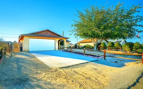 Exterior - 5530 Chia Ave, Twentynine Palms, CA 92277 photo 1 of 9