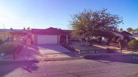 View/Area - 5530 Chia Ave, Twentynine Palms, CA 92277 photo 2 of 4