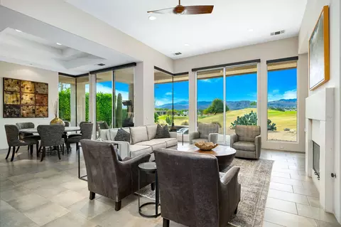262 Loch Lomond Rd, Rancho Mirage, CA 92270