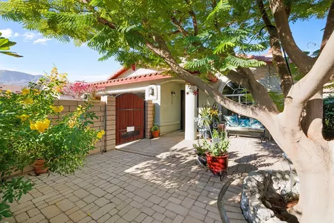 54685 Avenida Alvarado, La Quinta, CA 92253
