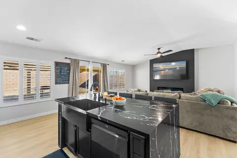 Kitchen - 83460 Mantica Ct, Indio, CA 92201 photo 4 of 5