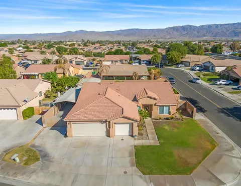 View/Area - 83460 Mantica Ct, Indio, CA 92201 photo 2 of 6