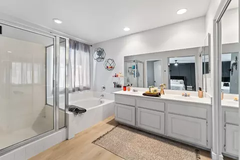 Bath - 83460 Mantica Ct, Indio, CA 92201 photo 1 of 2