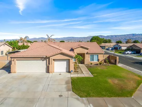 View/Area - 83460 Mantica Ct, Indio, CA 92201 photo 4 of 6
