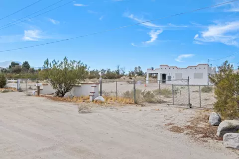Exterior - 9936 Fobes Rd, Morongo Valley, CA 92256 photo 8 of 10
