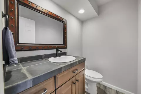 Bath - 79040 Bermuda Dunes Dr, Bermuda Dunes, CA 92203 photo 1 of 5