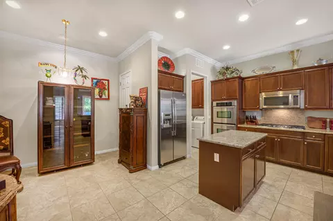 Kitchen - 39608 Corte Chimborazo, Indio, CA 92203 photo 5 of 5
