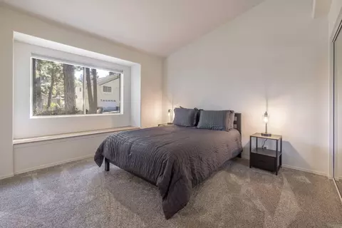 Bedroom - 210 Pinecrest Dr, Big Bear Lake, CA 92315 photo 4 of 7