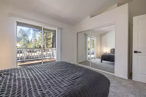 Bedroom - 210 Pinecrest Dr, Big Bear Lake, CA 92315 photo 7 of 7